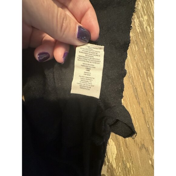 Free People XS TP Black Crochet Black Raw Hem Floral Sleeveless Top Open Back - Picture 12 of 12